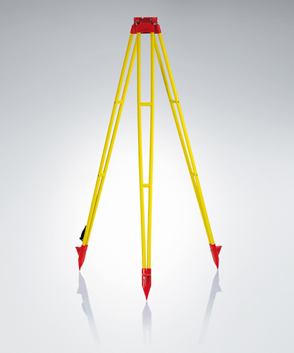 328422 GST40 Wooden Tripod
