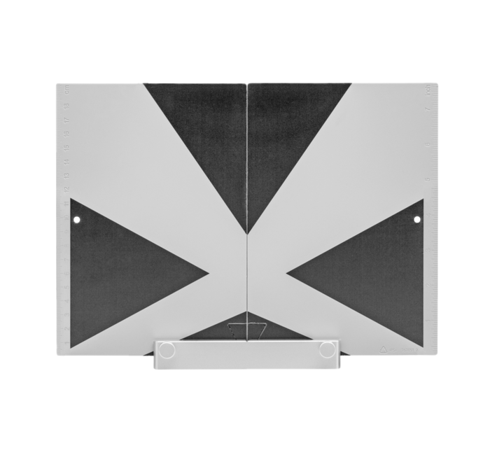 843093 Taget plate TPD 100 for use with Digital Pointfinder up to 100m